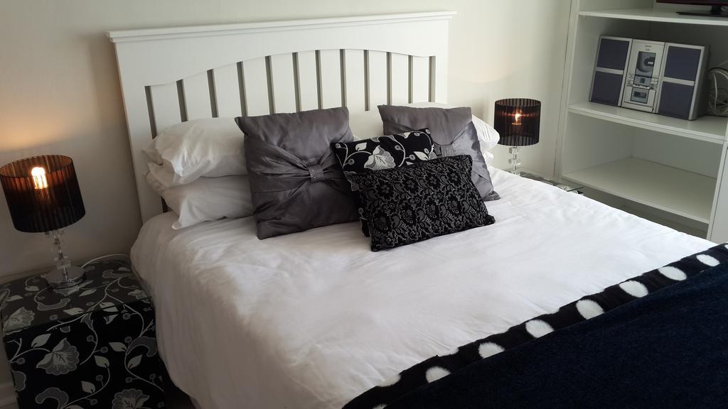 On Broadwalk Cottage Cape Town Room photo